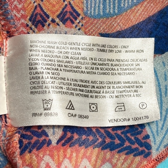 Vintage America Women’s Plus Size Boho Top with Bell Sleeves Size 3X - Picture 11 of 12